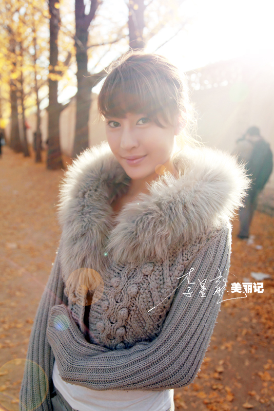 2011.11.13 Li Xinglong photography - Beauty - Sagittarius Northern dance girl ginkgo tree(4)